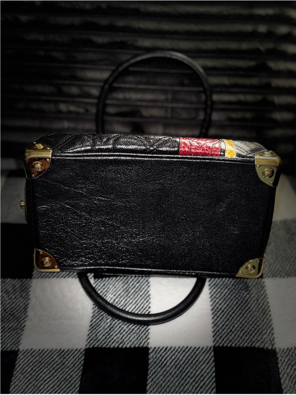 METROCITY Quilted Speedy Boston Bag- Preloved- has lock on side!-dust bag - Picture 5 of 14